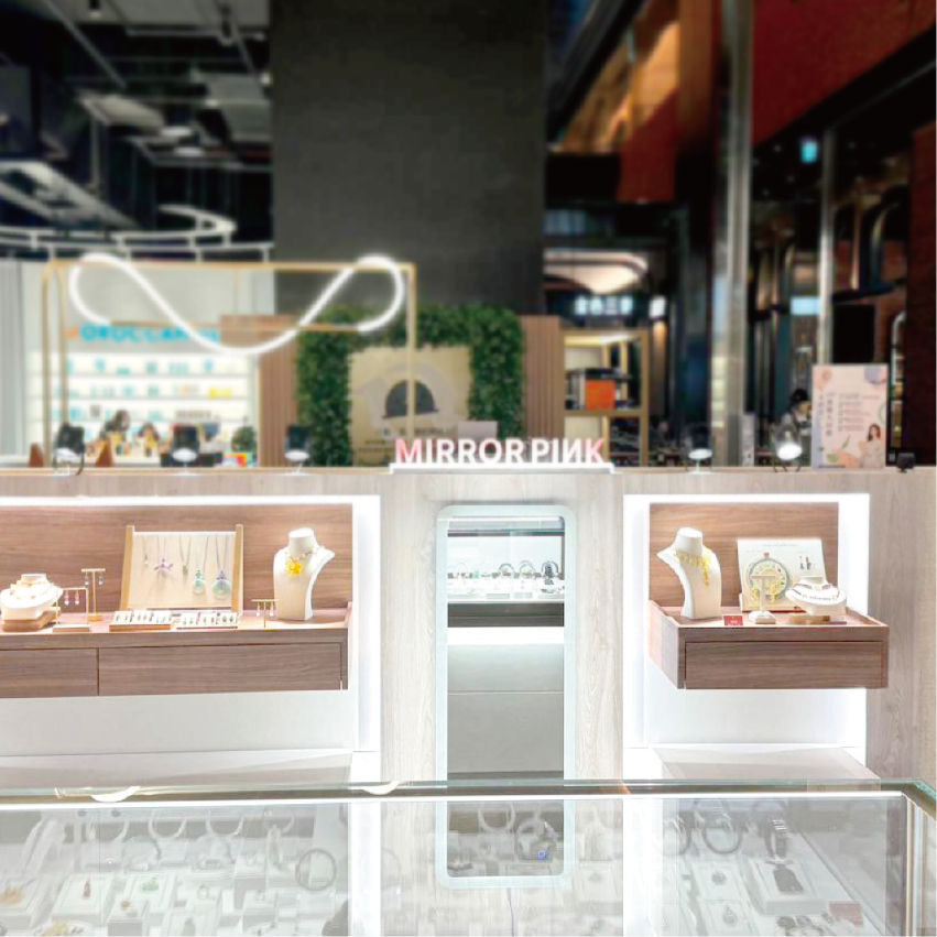 瓏門店｜新店誠品裕隆城 - 1F